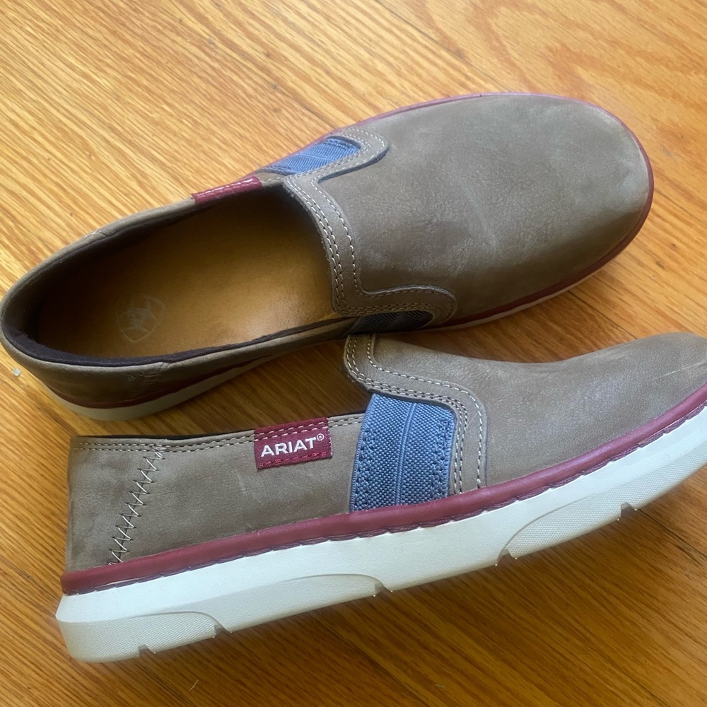 New Ariat Cruisers - Size 6.5